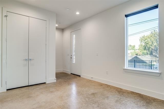 4419 Cabell Drive - Photo 2