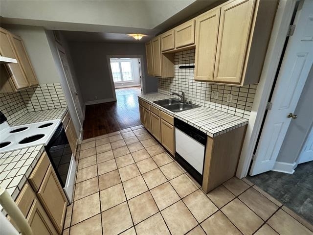 5321 Reiger Avenue - Photo 11