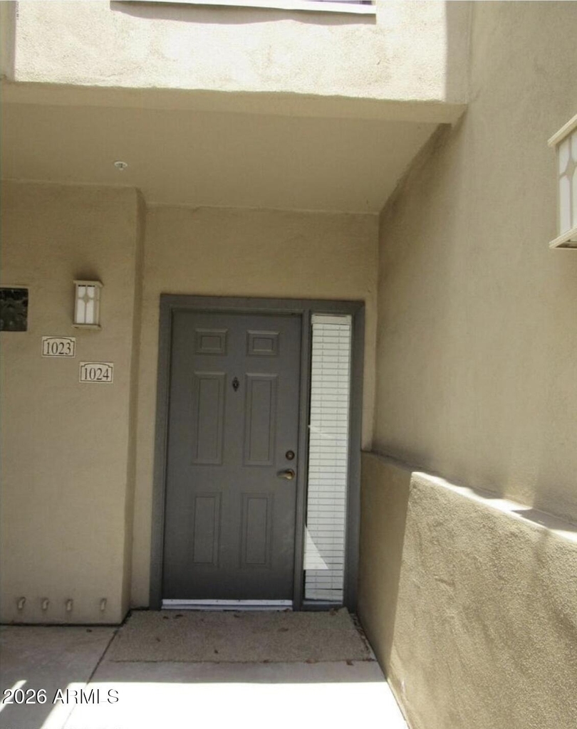 600 W Grove Parkway - Photo 0