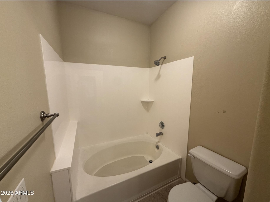 600 W Grove Parkway - Photo 8