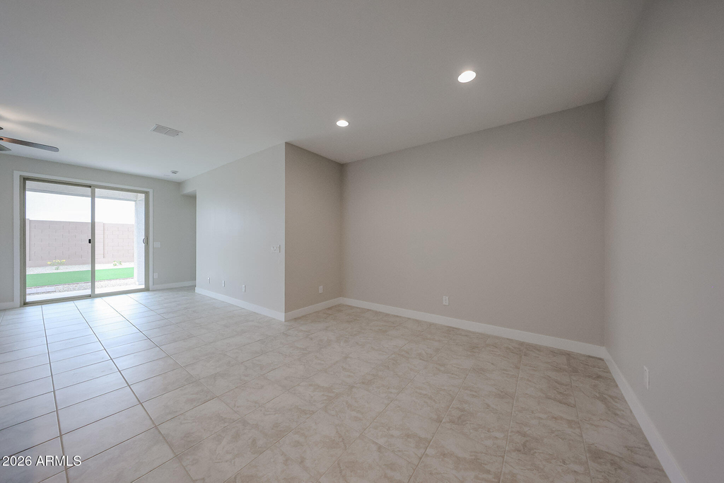 26122 N 170th Avenue - Photo 4