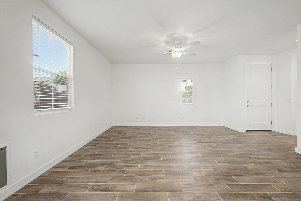 5512 S Dillon -- - Photo 3