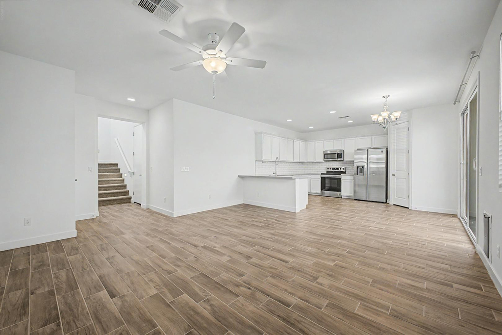 5512 S Dillon -- - Photo 2