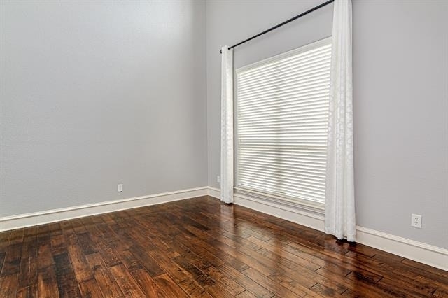 828 Thomas Crossing Drive - Photo 7