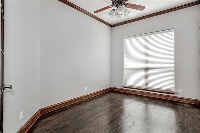 828 Thomas Crossing Drive - Photo 16