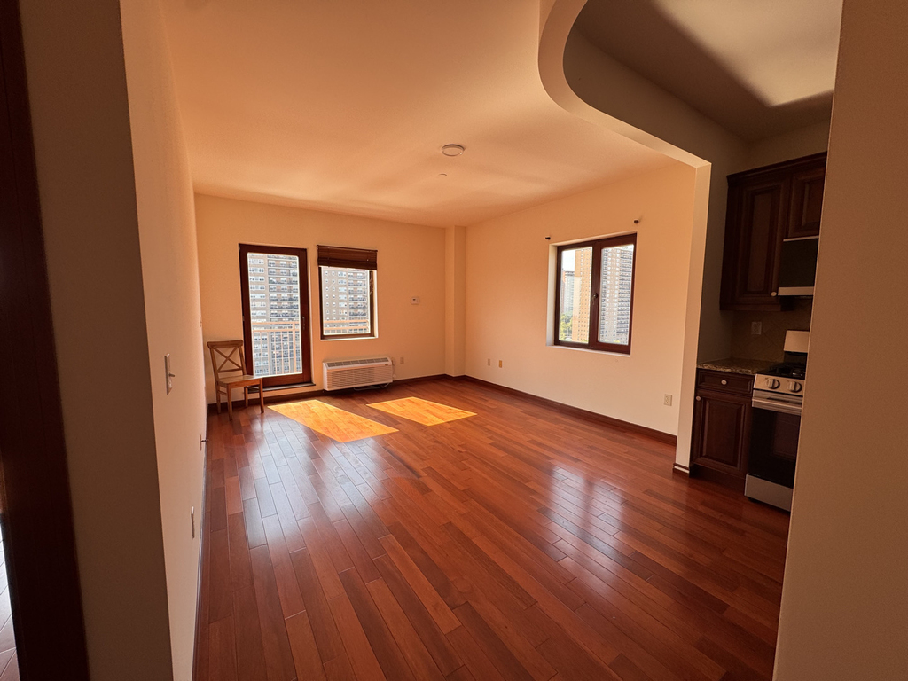 3052 Brighton 1st Street - Photo 7