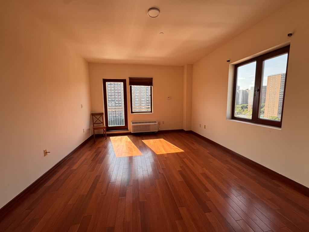 3052 Brighton 1st Street - Photo 6