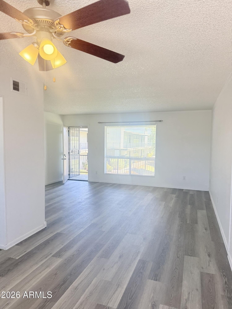 7141 N 16th Street - Photo 2