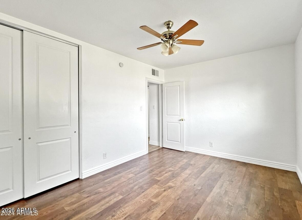 1415 W 7th Street - Photo 8