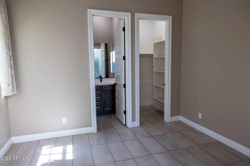 2462 E Lovebird Lane - Photo 3