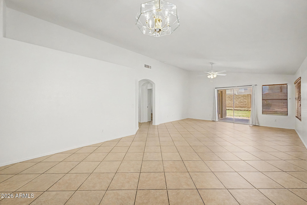 12548 W Roanoke Avenue - Photo 5