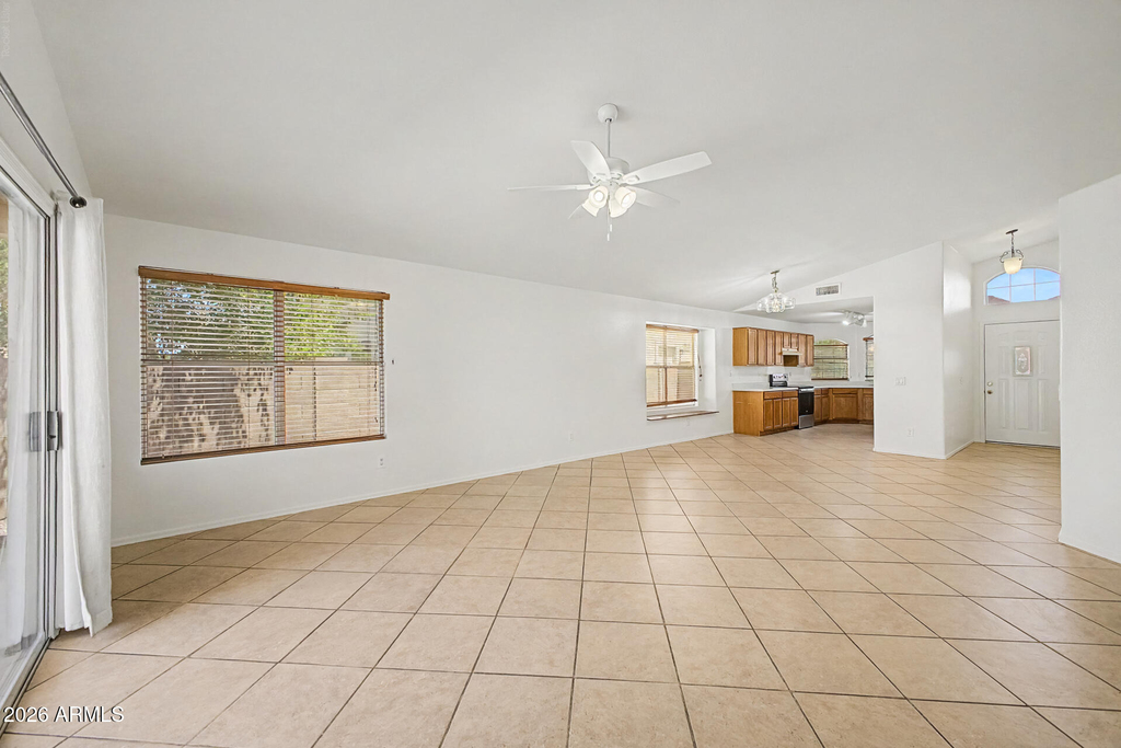 12548 W Roanoke Avenue - Photo 7
