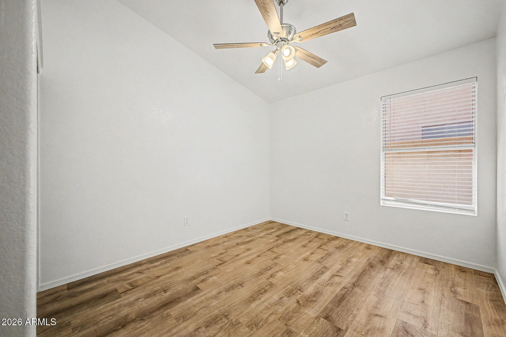 12548 W Roanoke Avenue - Photo 20