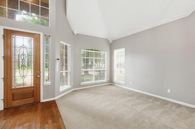 2001 Bishop Drive - Photo 3