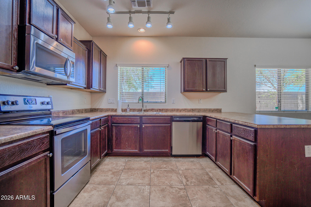 10225 W Camelback Road - Photo 9