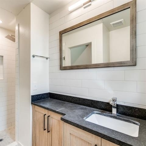 2702 N Carroll Avenue - Photo 7