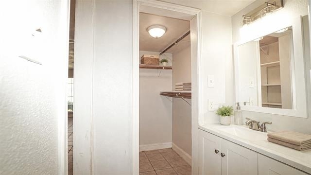 5638 Marina Drive - Photo 5