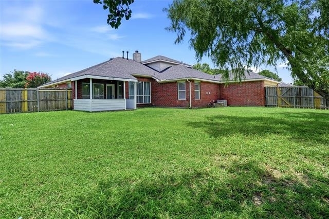 3215 Elmwood Drive - Photo 15
