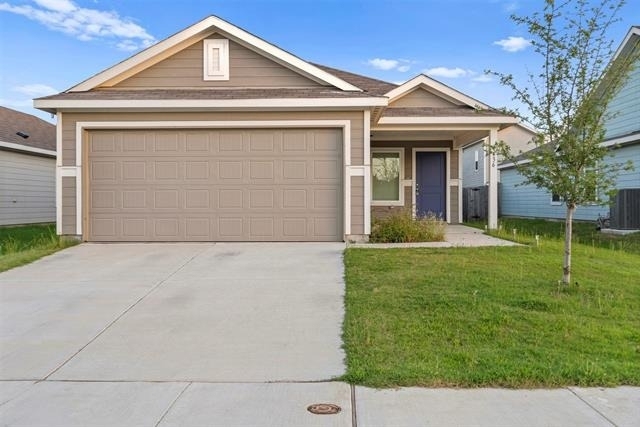1436 Mahogany Lane - Photo 2