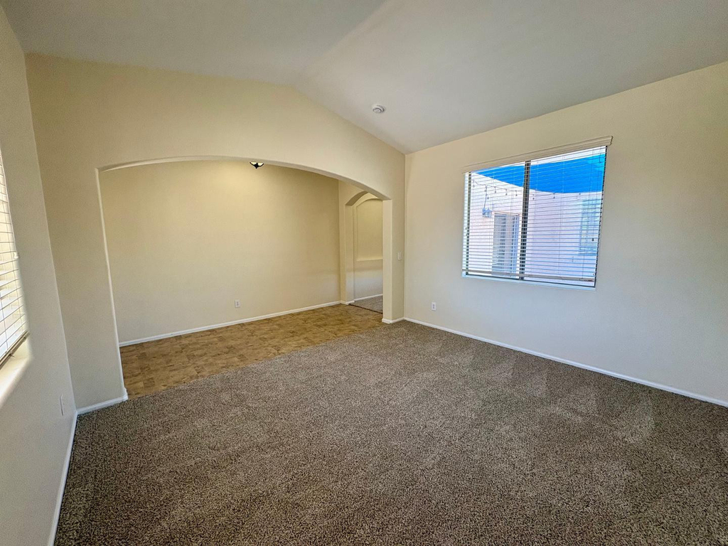 16126 W Meade Lane - Photo 3
