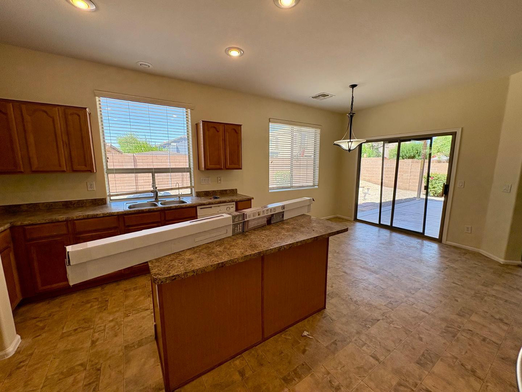 16126 W Meade Lane - Photo 18