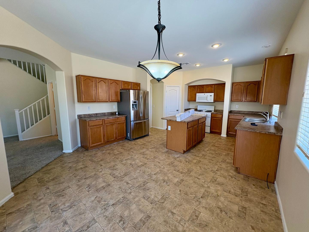 16126 W Meade Lane - Photo 16