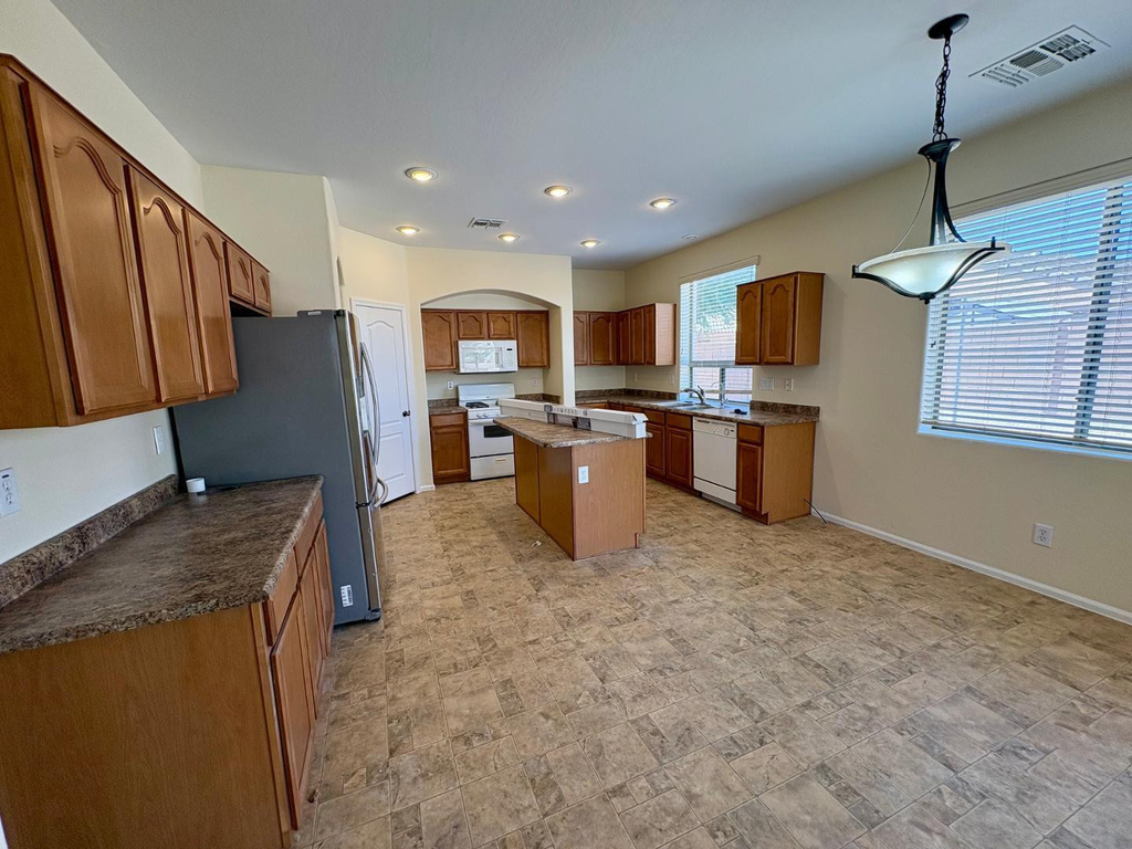 16126 W Meade Lane - Photo 15