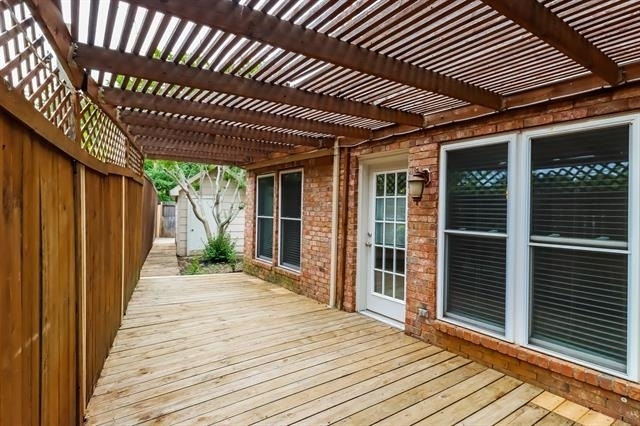 1105 Carrington Court - Photo 13
