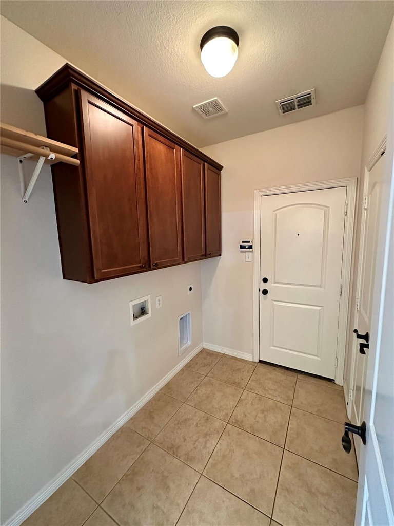 401 Bluefinch Drive - Photo 18