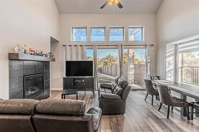 5317 Squeezepenny Lane - Photo 3