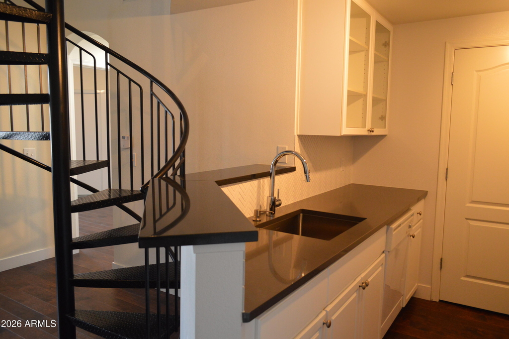 1701 E Colter Street - Photo 6