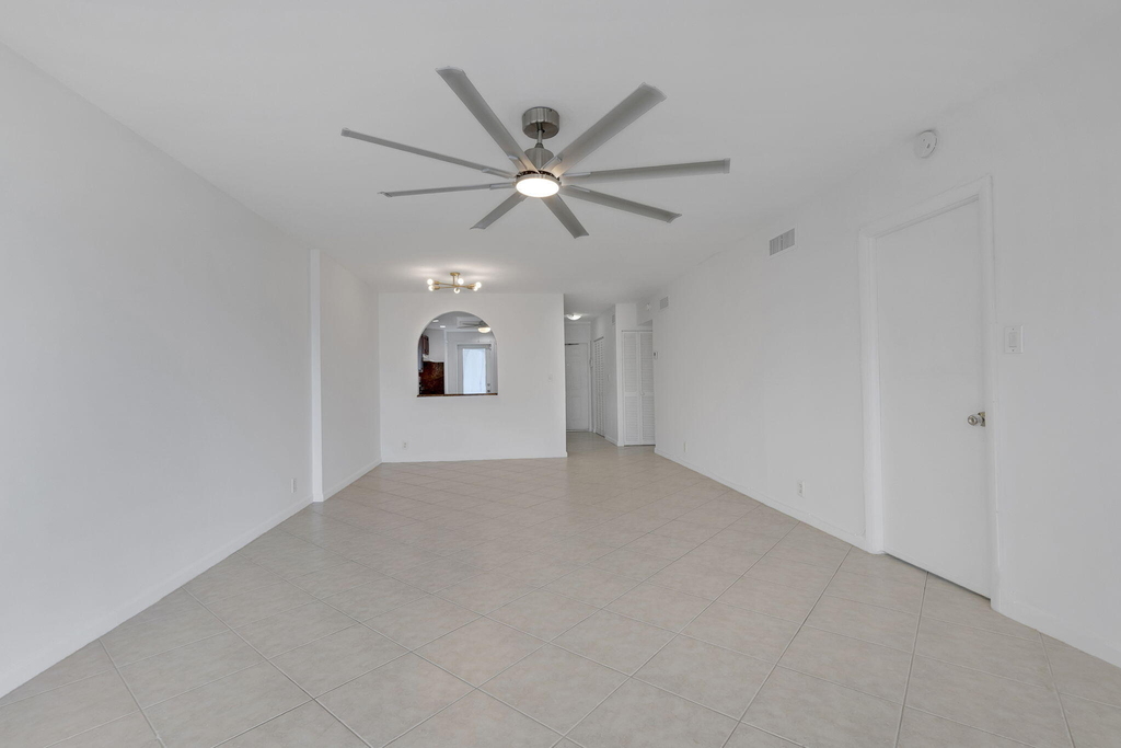 750 N Ocean Boulevard - Photo 9