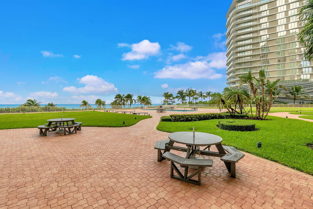 750 N Ocean Boulevard - Photo 45