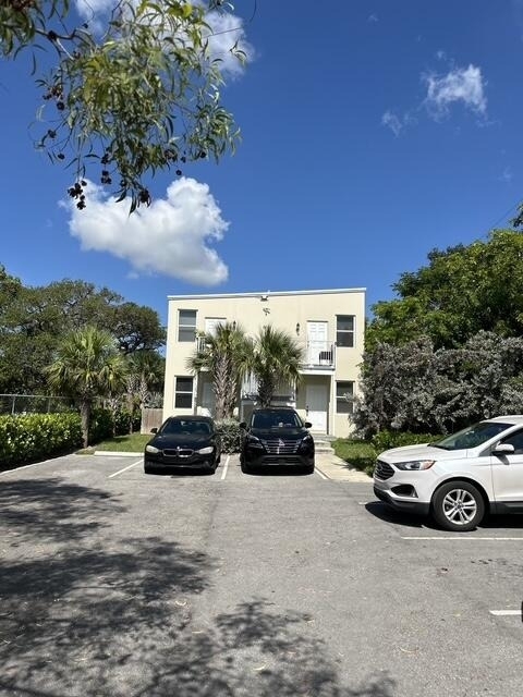 661 Nw 21st Terrace - Photo 0