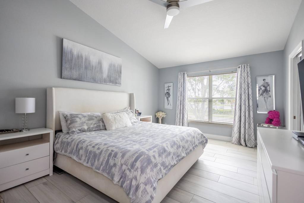 8115 Bellagio Lane - Photo 12