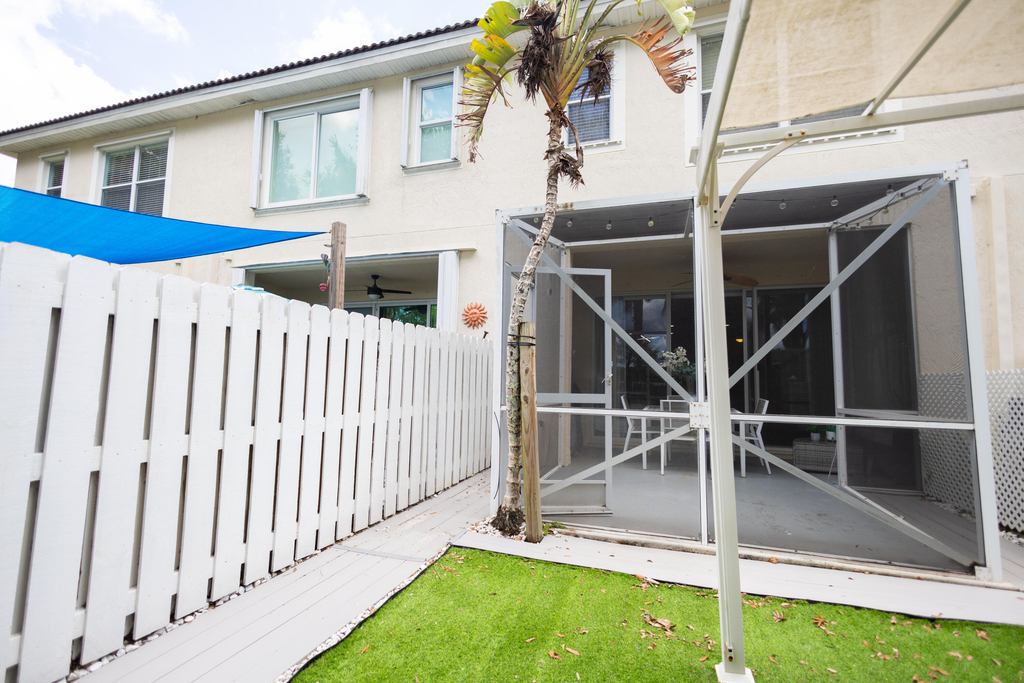 8115 Bellagio Lane - Photo 10