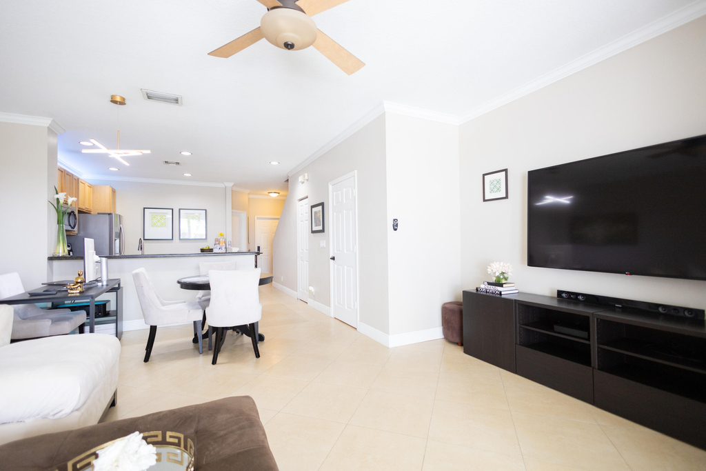8115 Bellagio Lane - Photo 8