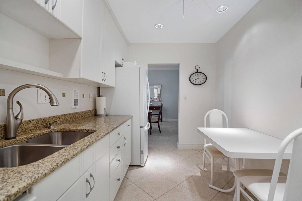 4250 Galt Ocean Drive - Photo 18