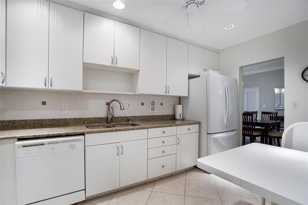 4250 Galt Ocean Drive - Photo 16