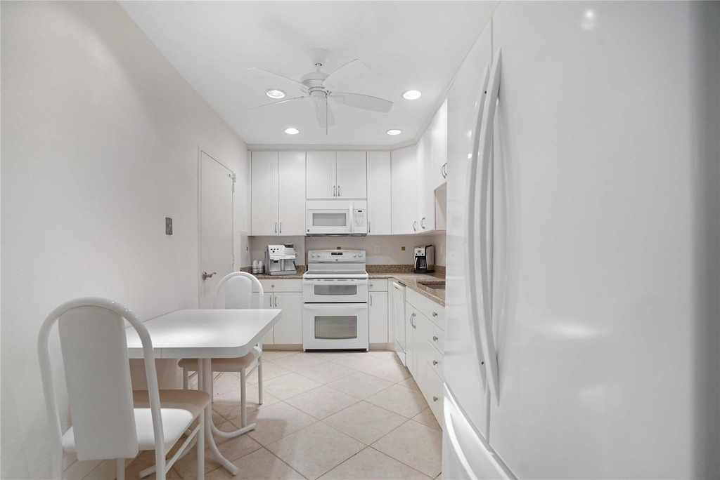 4250 Galt Ocean Drive - Photo 14