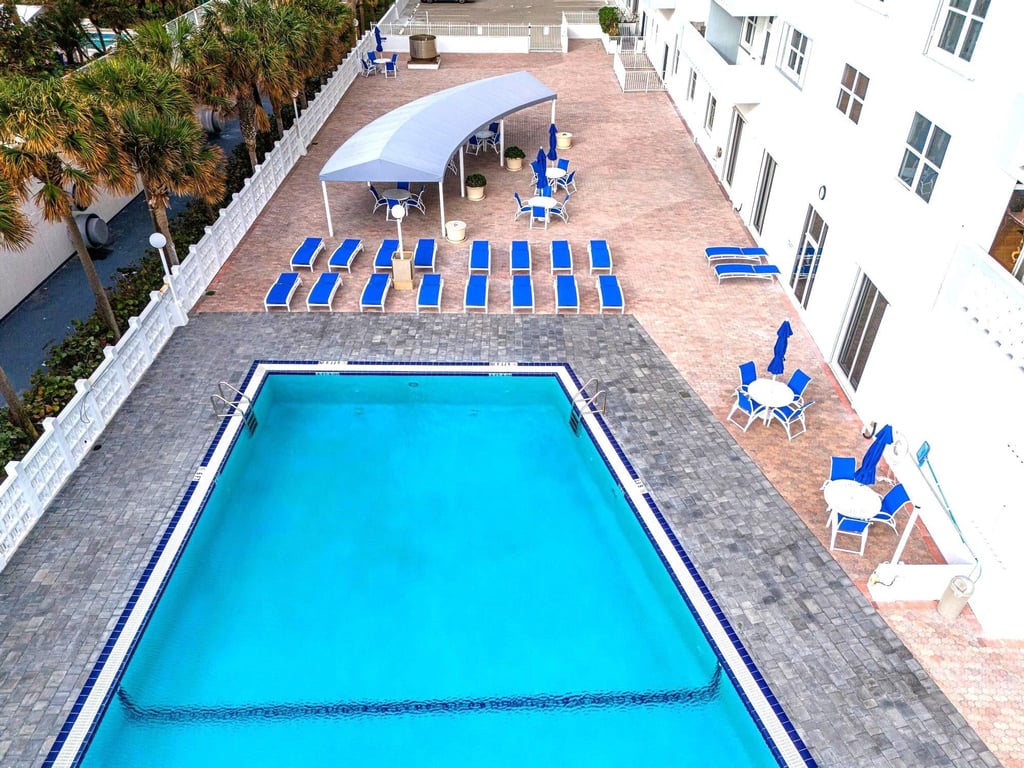 4250 Galt Ocean Drive - Photo 33