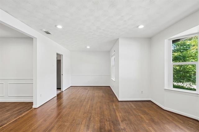9028 Fringewood Drive - Photo 4