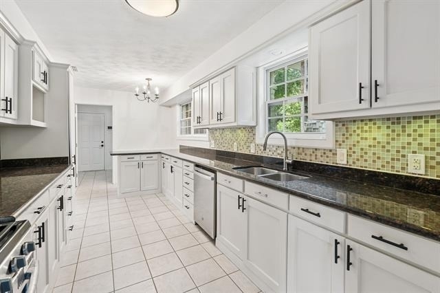 9028 Fringewood Drive - Photo 14
