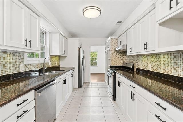 9028 Fringewood Drive - Photo 12