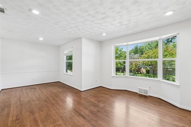 9028 Fringewood Drive - Photo 2