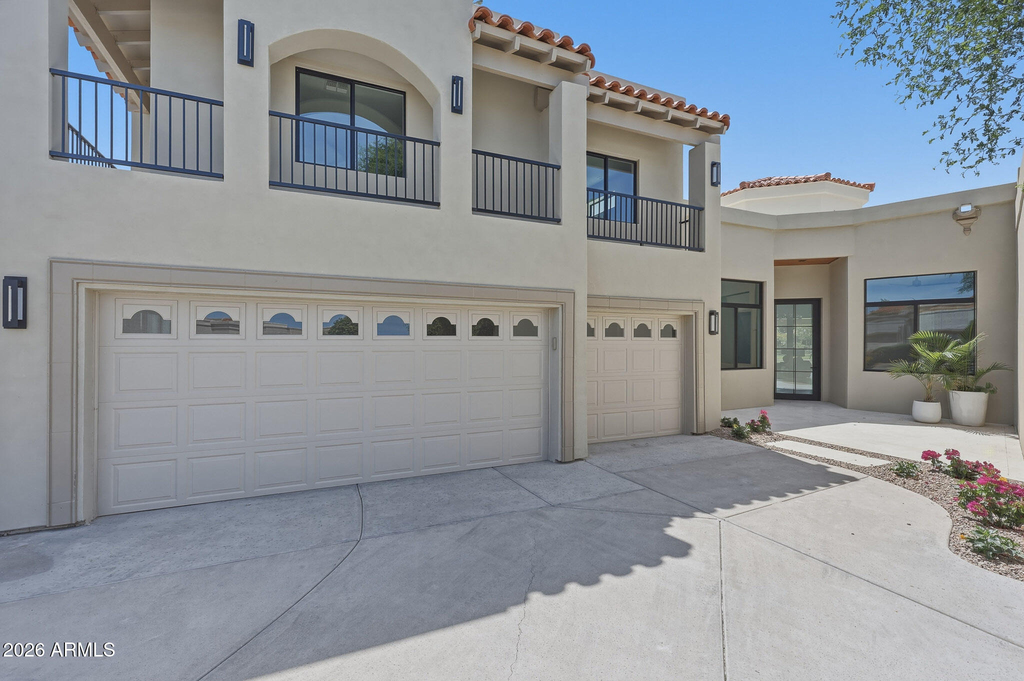 8429 E Del Camino Drive - Photo 1