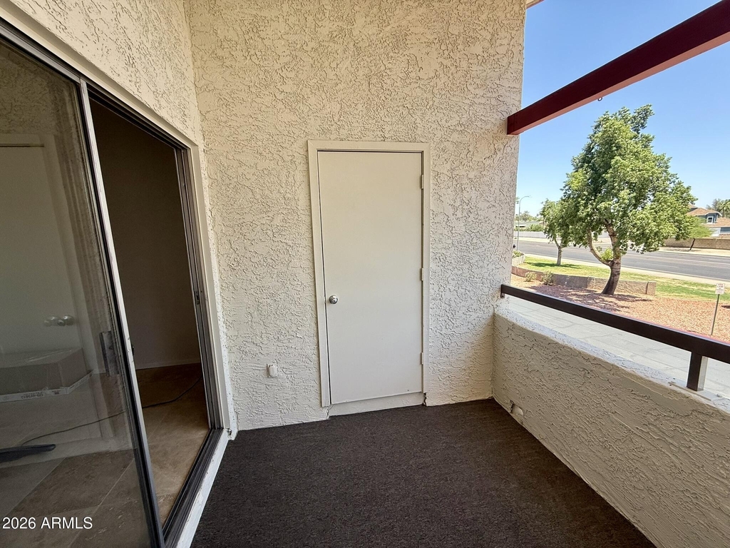 10610 S 48th Street - Photo 36