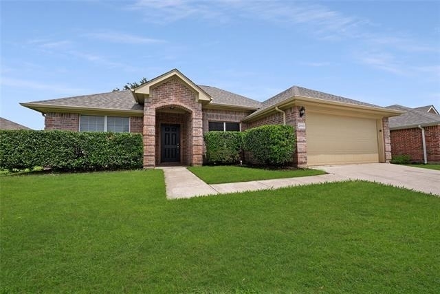 2910 Chisholm Trail - Photo 0