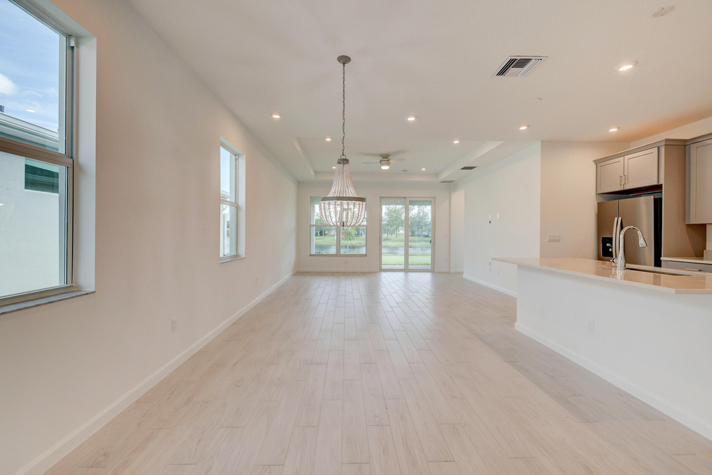 12712 Sw Eleanor Drive - Photo 4