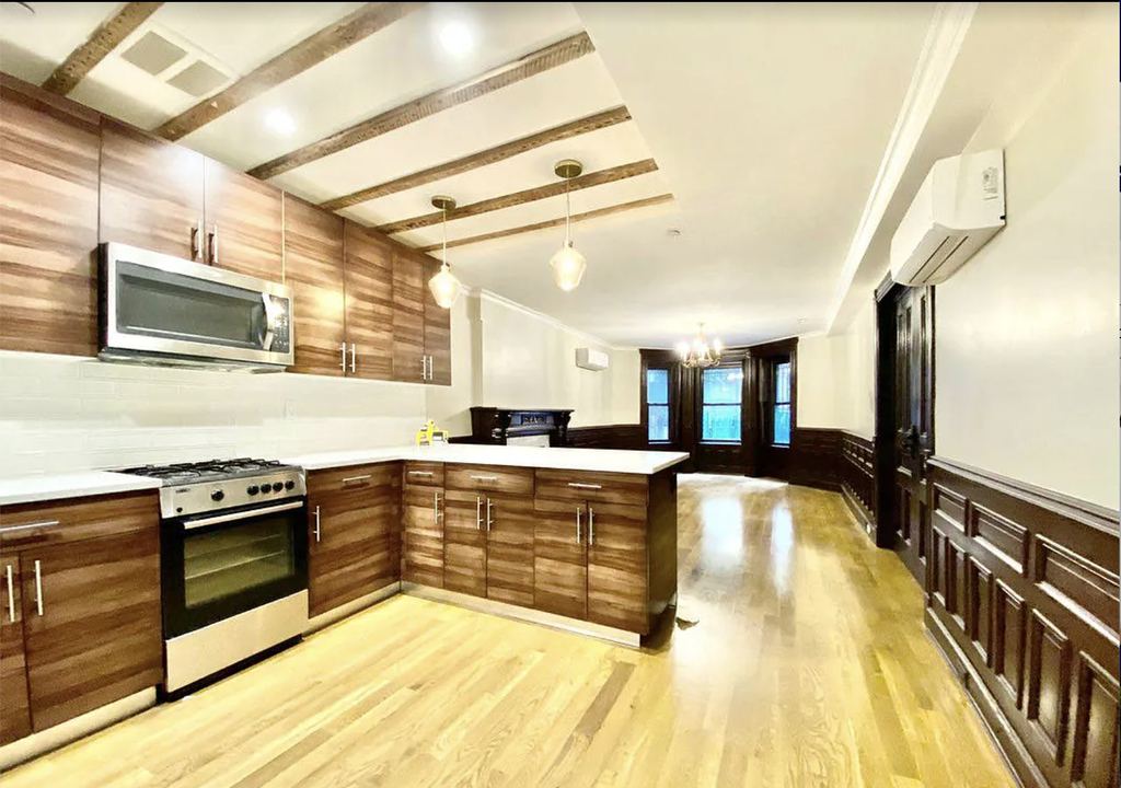 1245 Dean Street - Photo 2